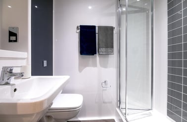 Silver Street, East Reading, Reading - Image 2